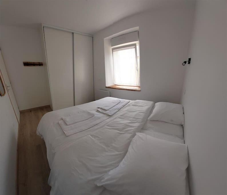 Le Cormoran Emplacement Ideal, Moderne Tres Equipe Thury-Harcourt-le-Hom Экстерьер фото